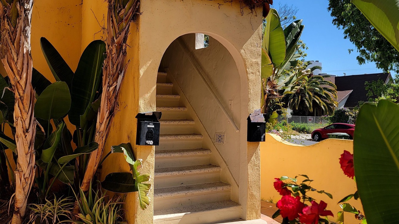Photo of Outdoor in Pico - Robertson