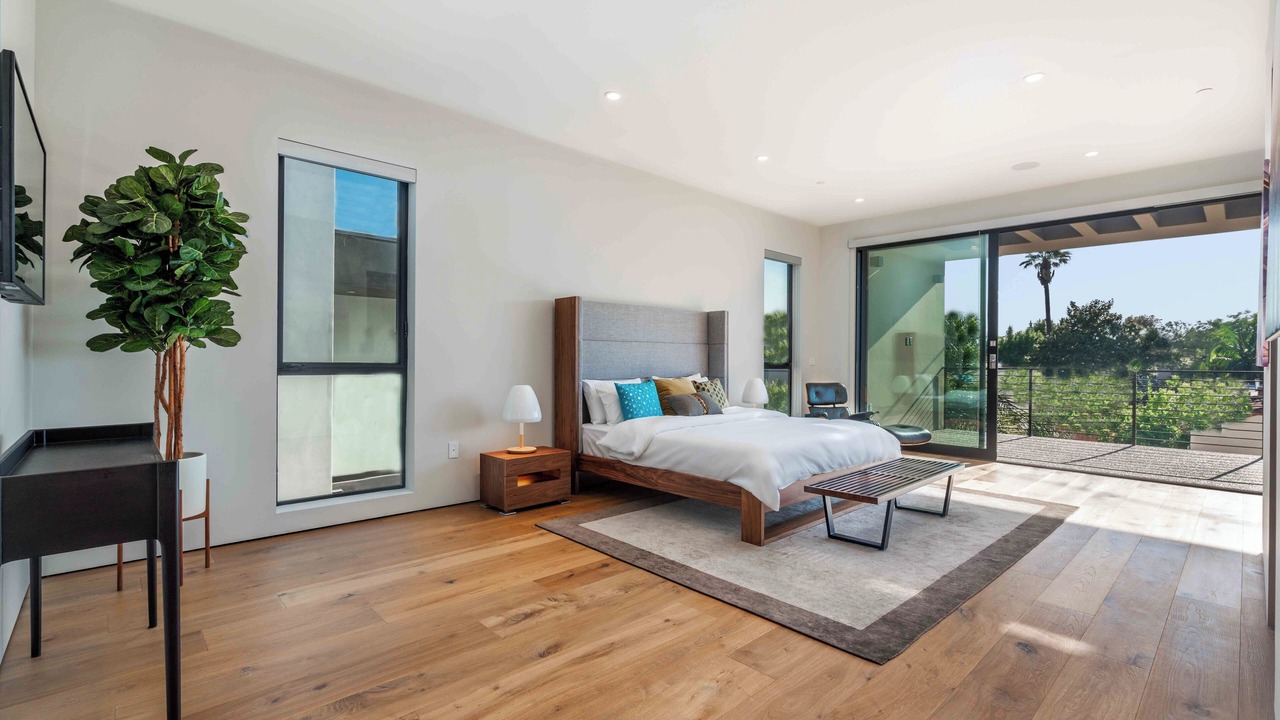 Photo of Bedroom in Beverly Grove