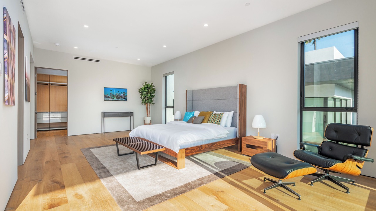 Photo of Bedroom in Beverly Grove