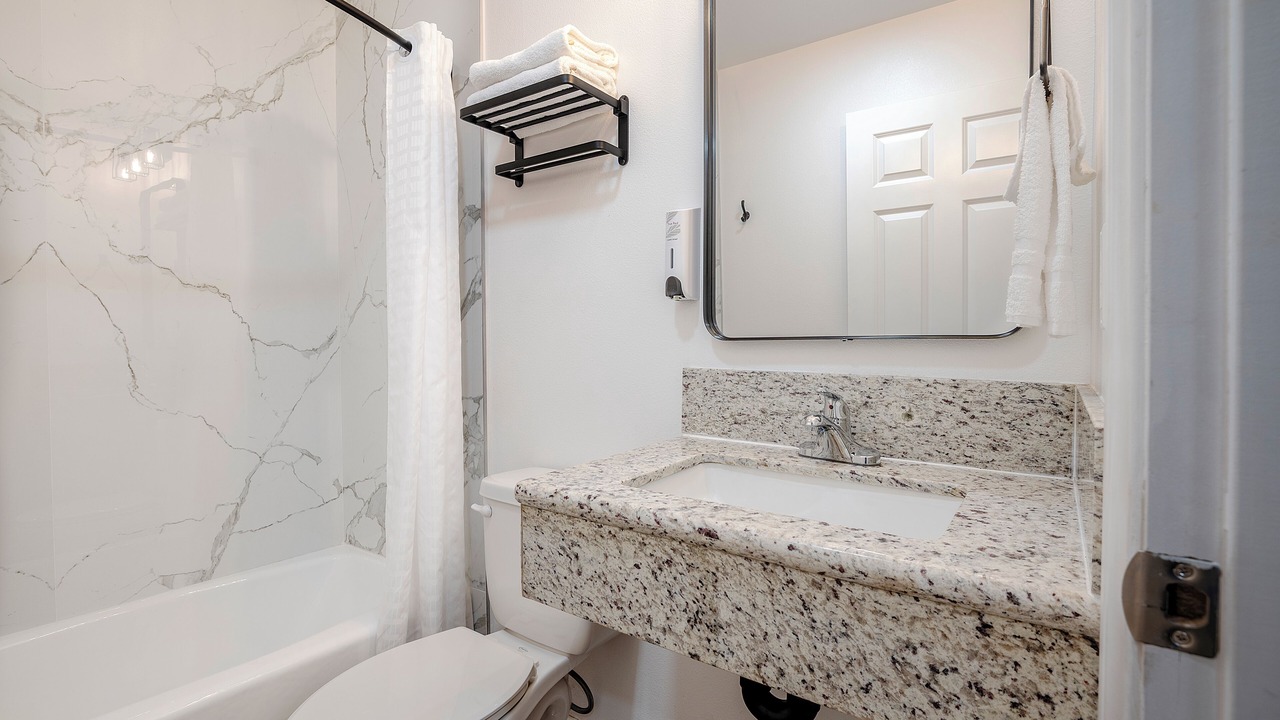 Photo of Bathroom in Harbor