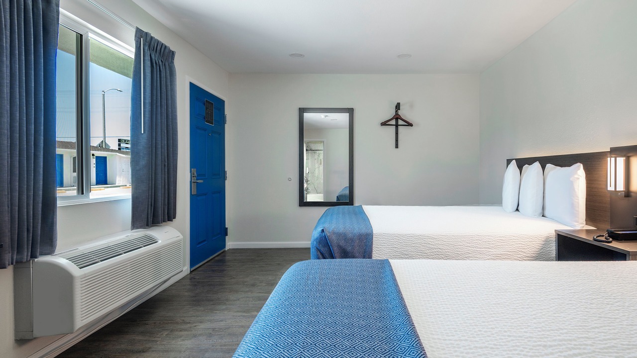 Photo of Bedroom in Harbor