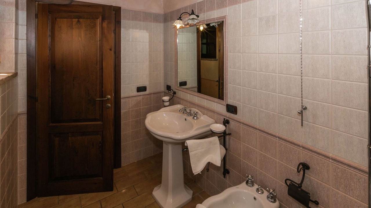 Photo of Bathroom in Montoro