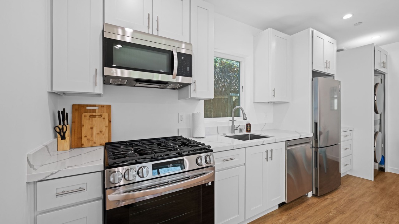 Photo of Kitchen in Pico - Robertson