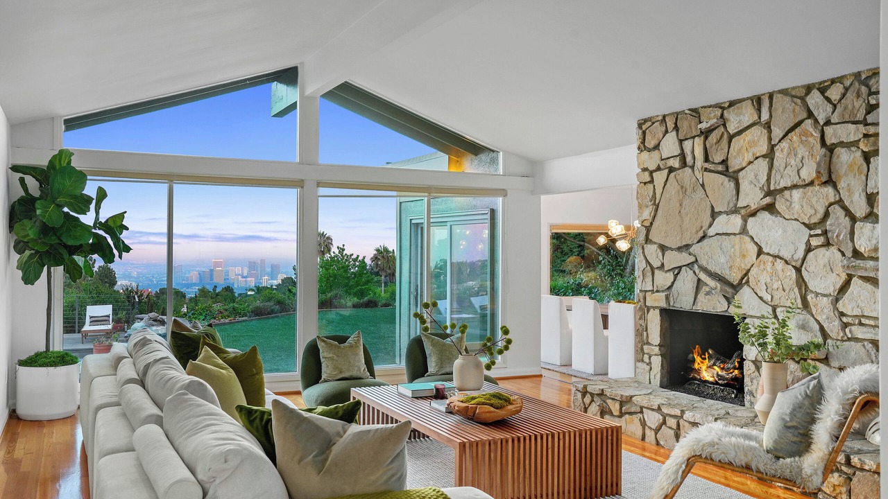 Photo of Livingroom in Bel Air