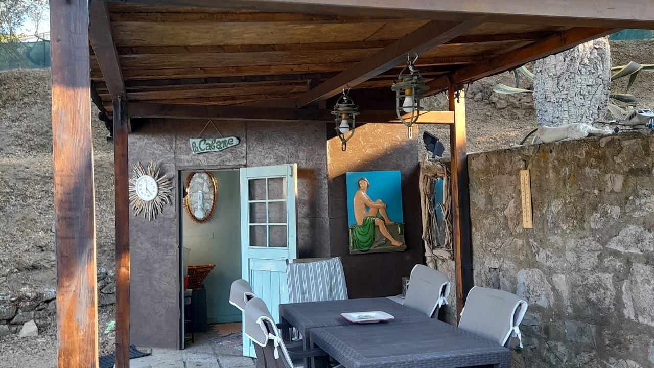 Photo of Outdoor in Naregno