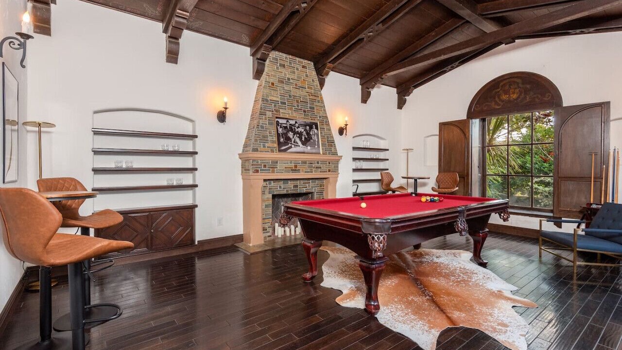 Photo of Bedroom in Carthay Circle