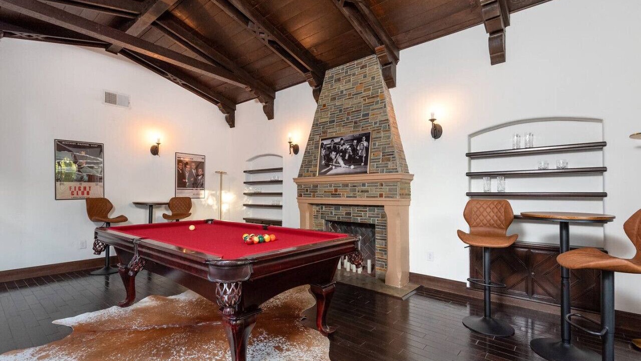Photo of Bedroom in Carthay Circle