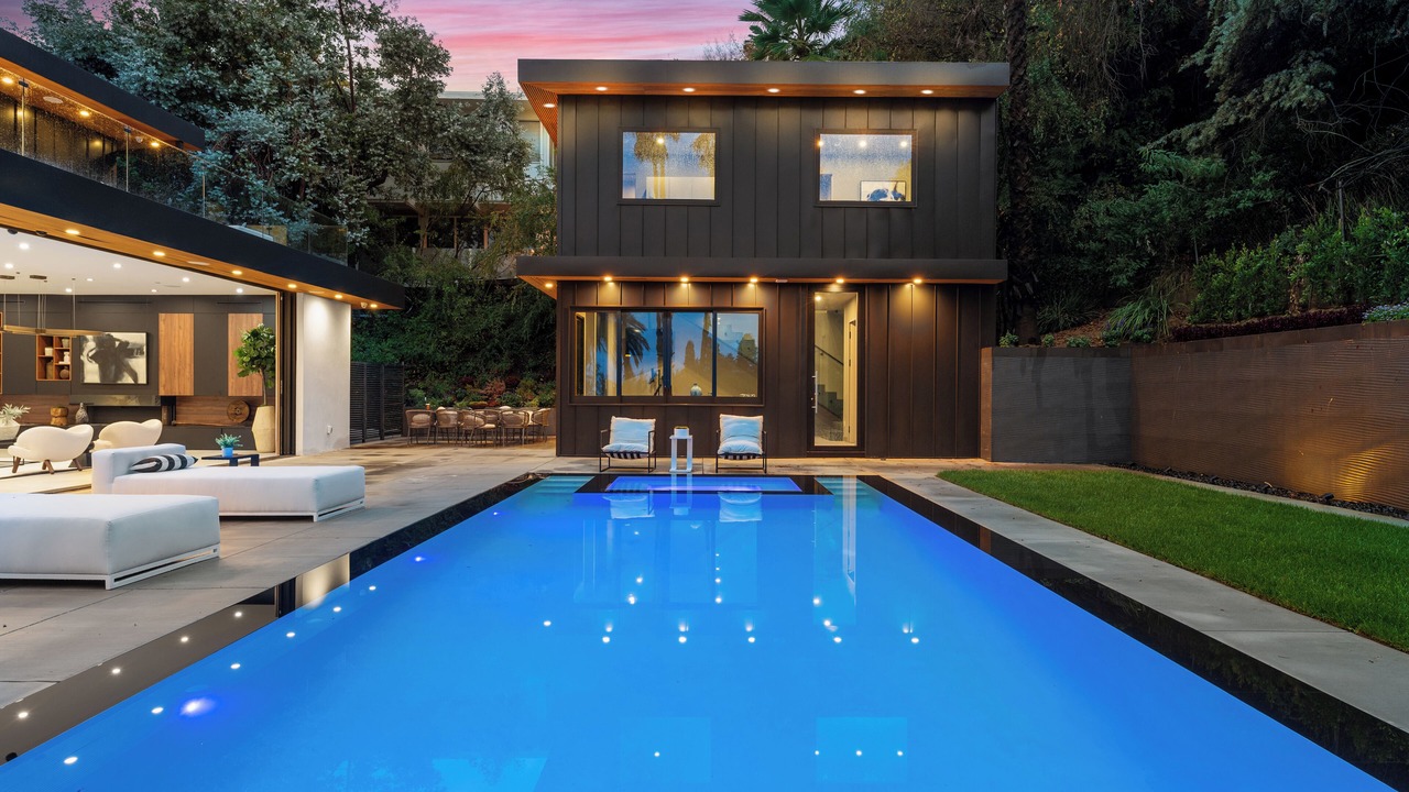 Photo of Outdoor in Holmby Hills