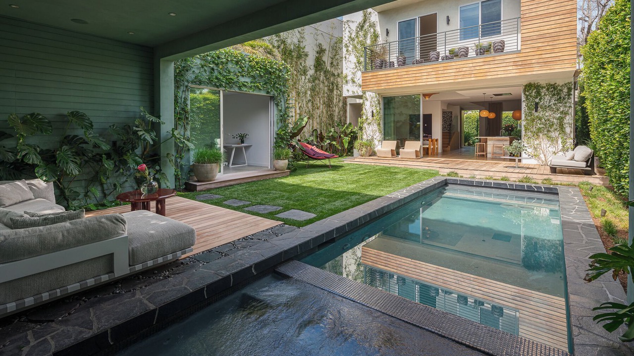 Photo of Outdoor in West Hollywood West