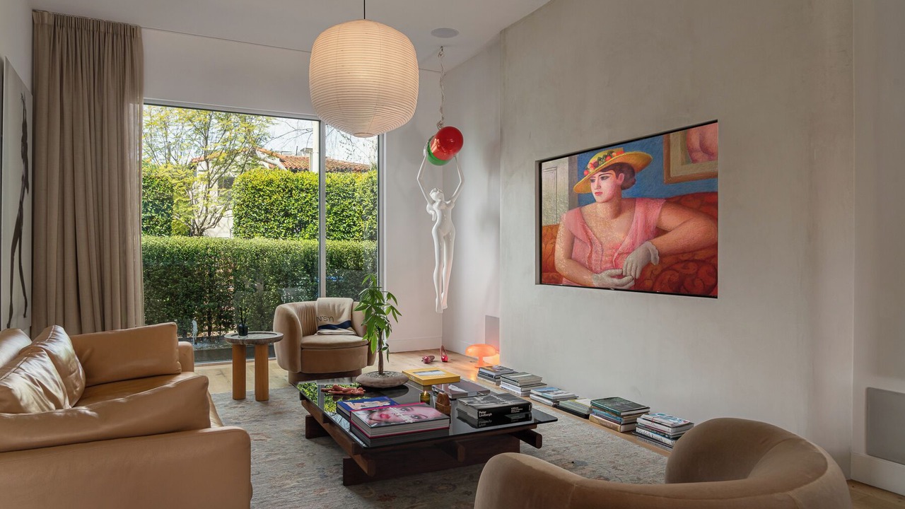 Photo of Livingroom in West Hollywood West