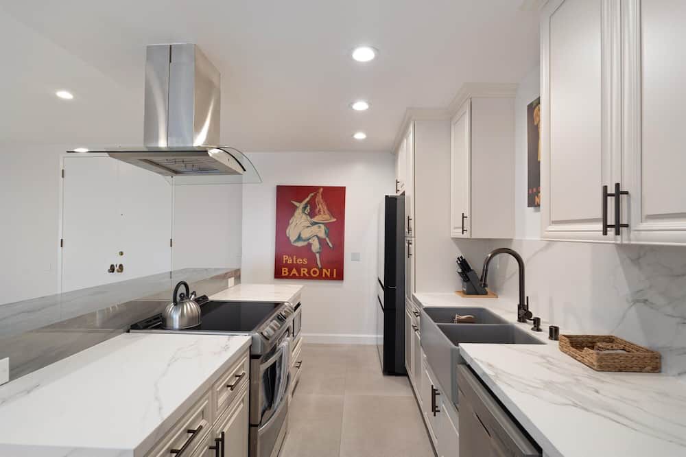 Photo of Kitchen in Sawtelle