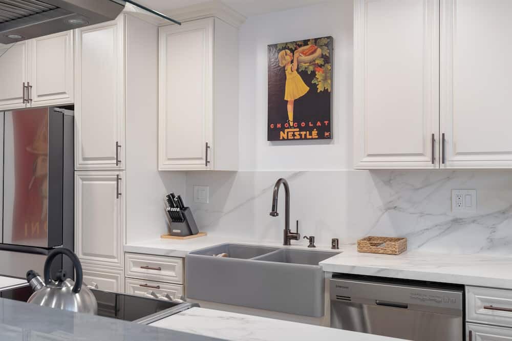 Photo of Kitchen in Sawtelle