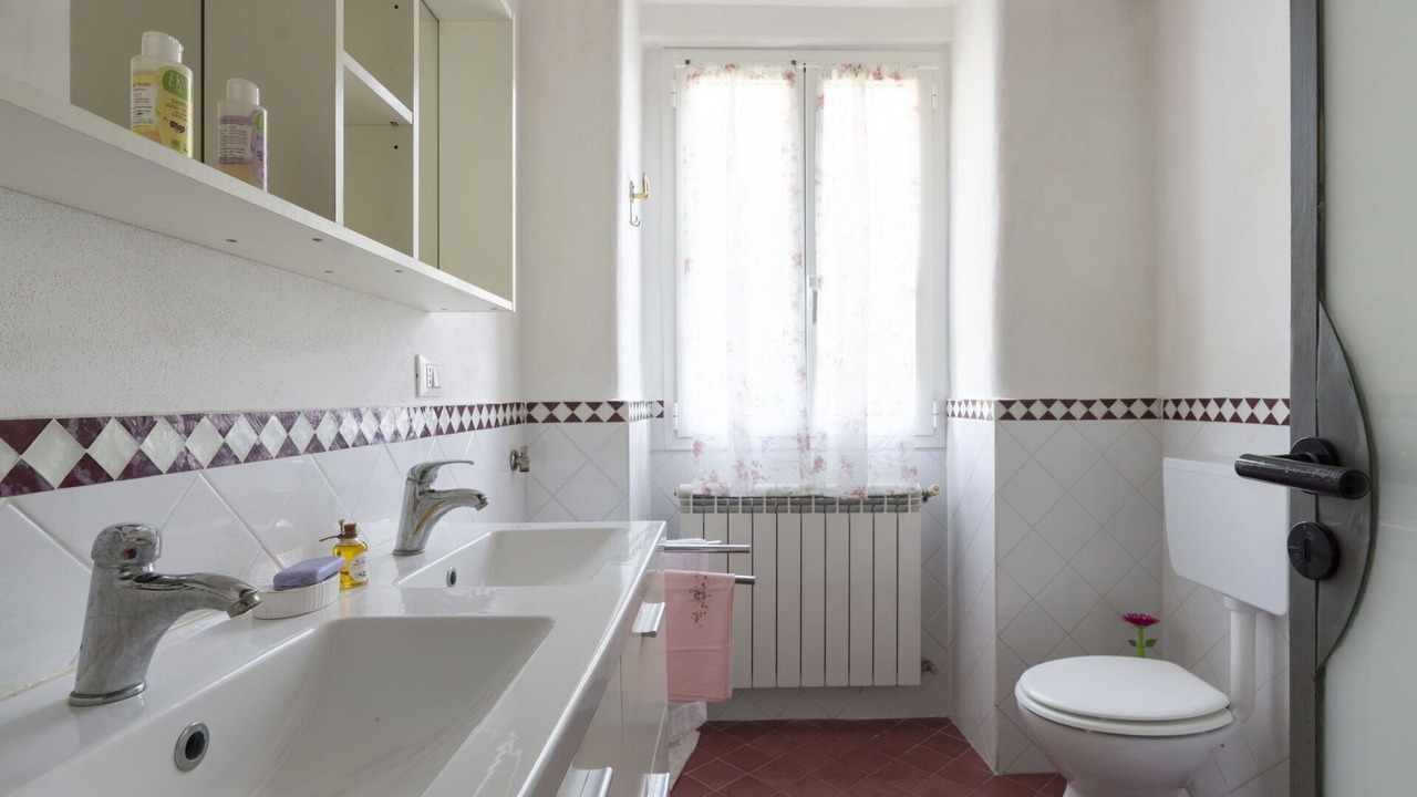 Photo of Bathroom in Sarola