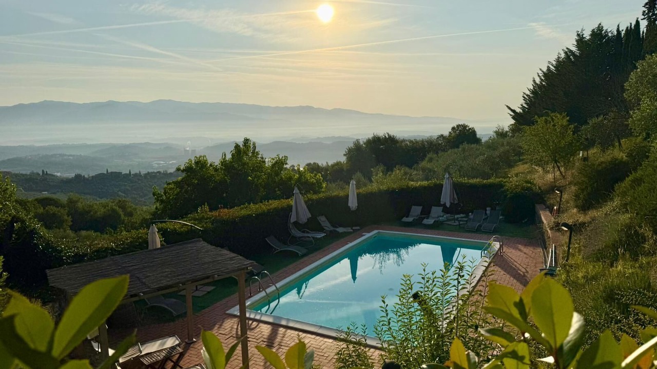 Photo of Outdoor in Neri