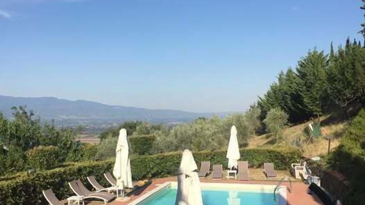 Photo of Outdoor in Neri