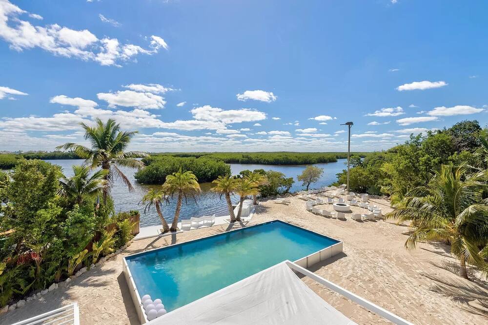 Photo of Outdoor in Rock Harbor