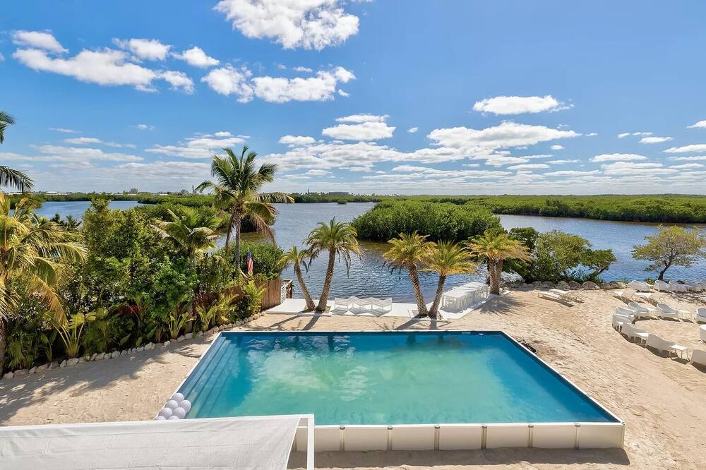 Photo of Outdoor in Rock Harbor