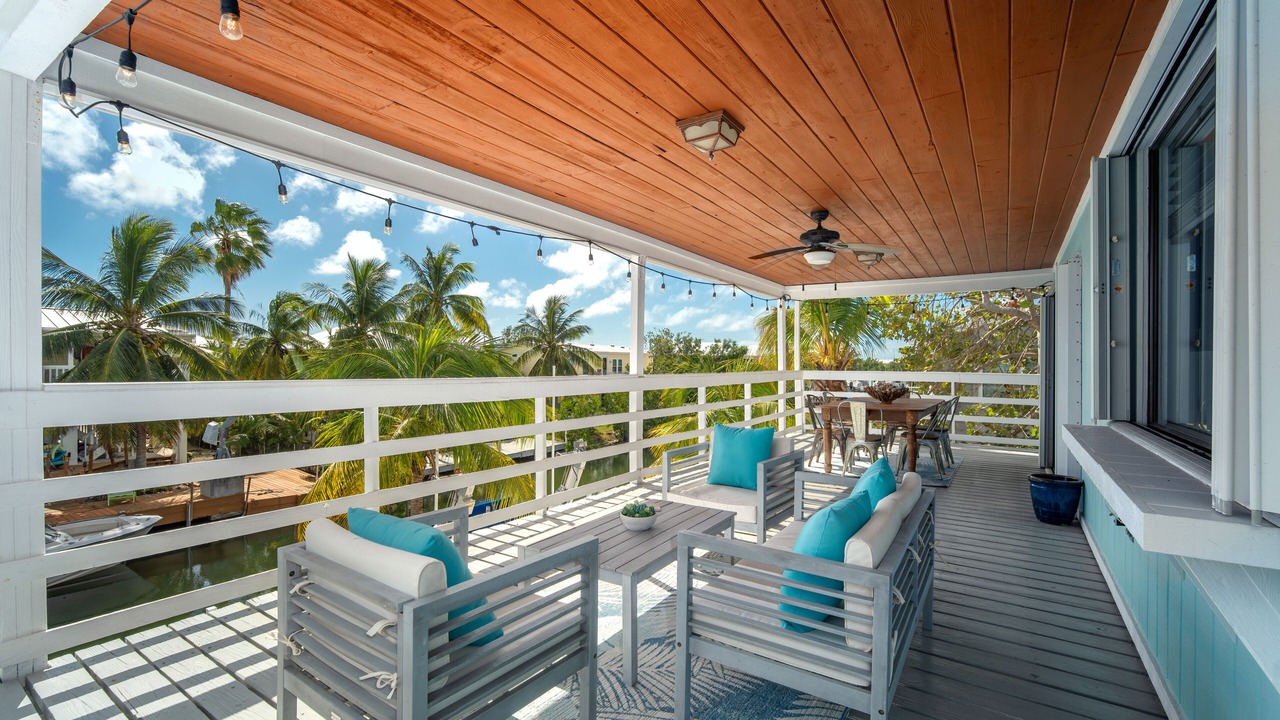 Photo of Patio Balcony in Breezeswept Beach Estates