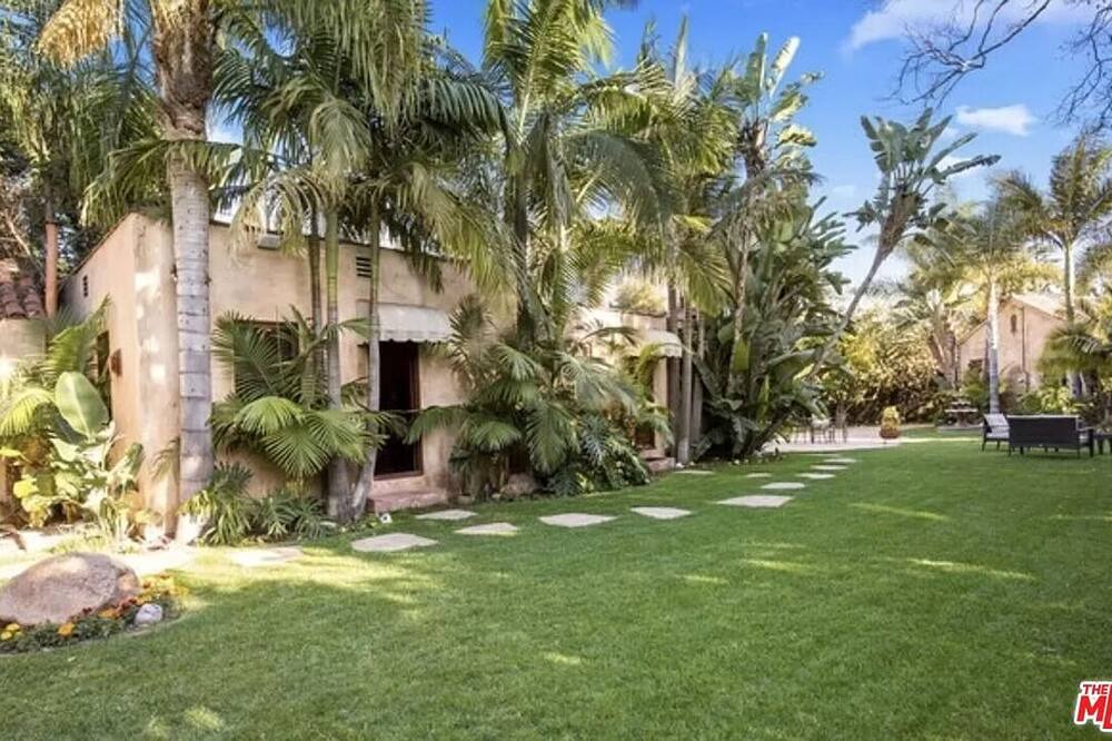 Photo of Outdoor in Mid City