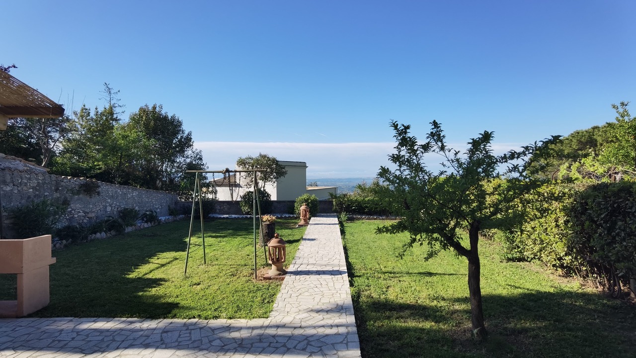 Photo of Outdoor in Fara in Sabina