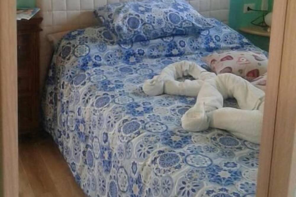 Photo of Bedroom in Lucinasco