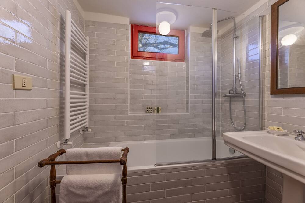 Photo of Bathroom in Sassetta