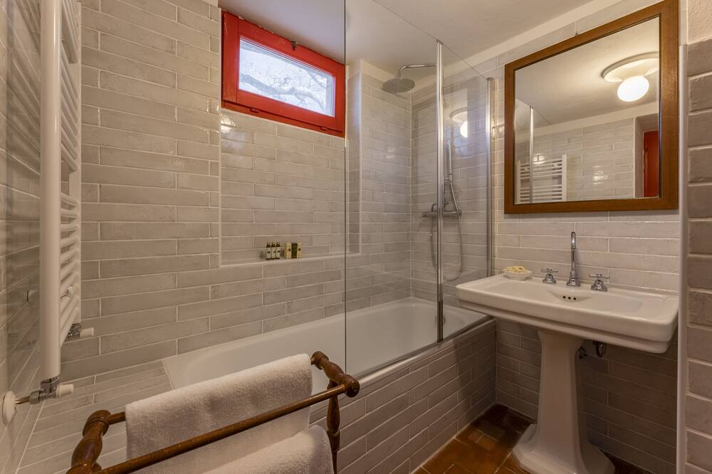 Photo of Bathroom in Sassetta