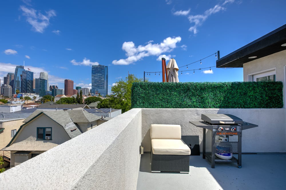 Photo of Outdoor in Pico-Union