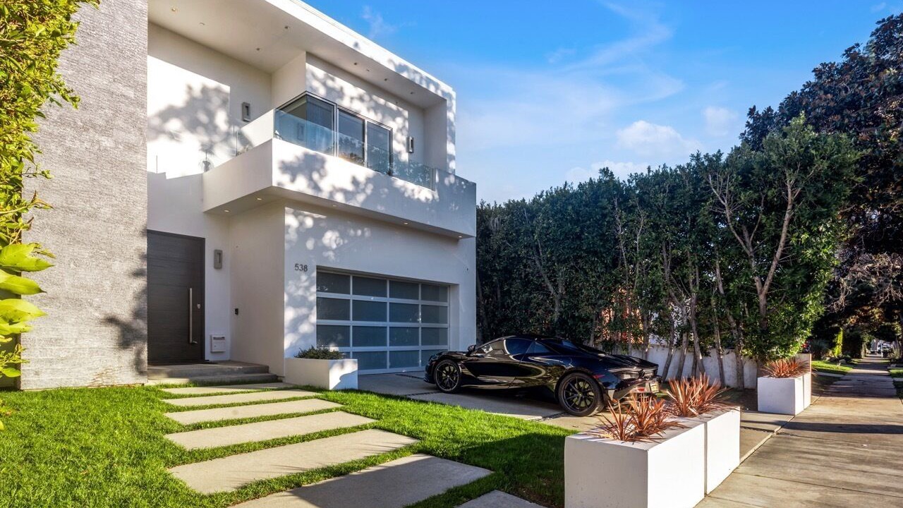 Photo of Outdoor in Beverly Grove