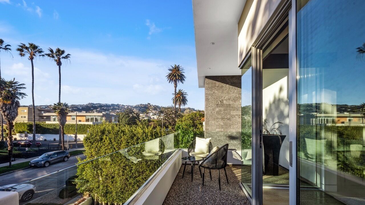 Photo of Outdoor in Beverly Grove