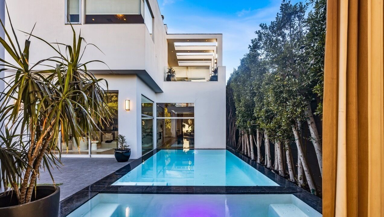 Photo of Outdoor in Beverly Grove