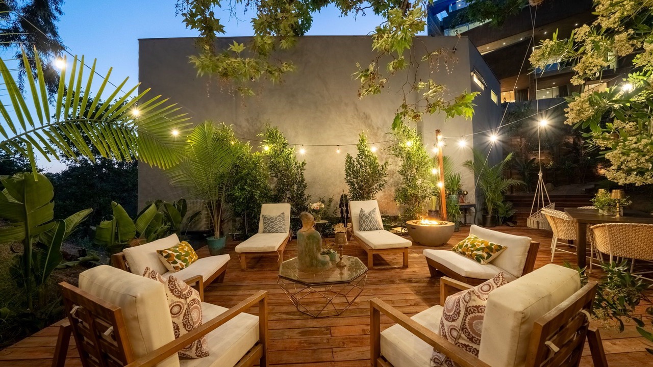 Photo of Outdoor in Hollywood Hills