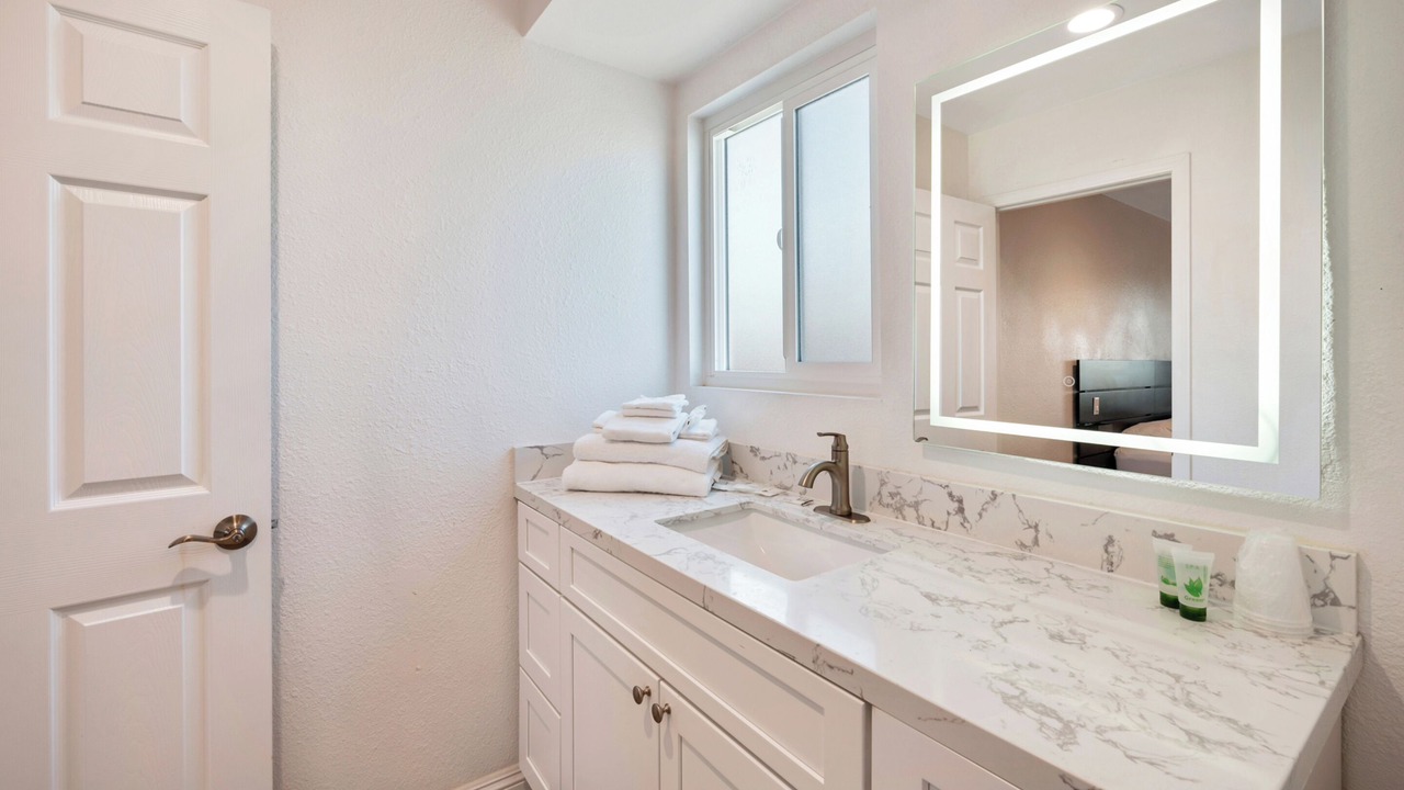 Photo of Bathroom in Harbor
