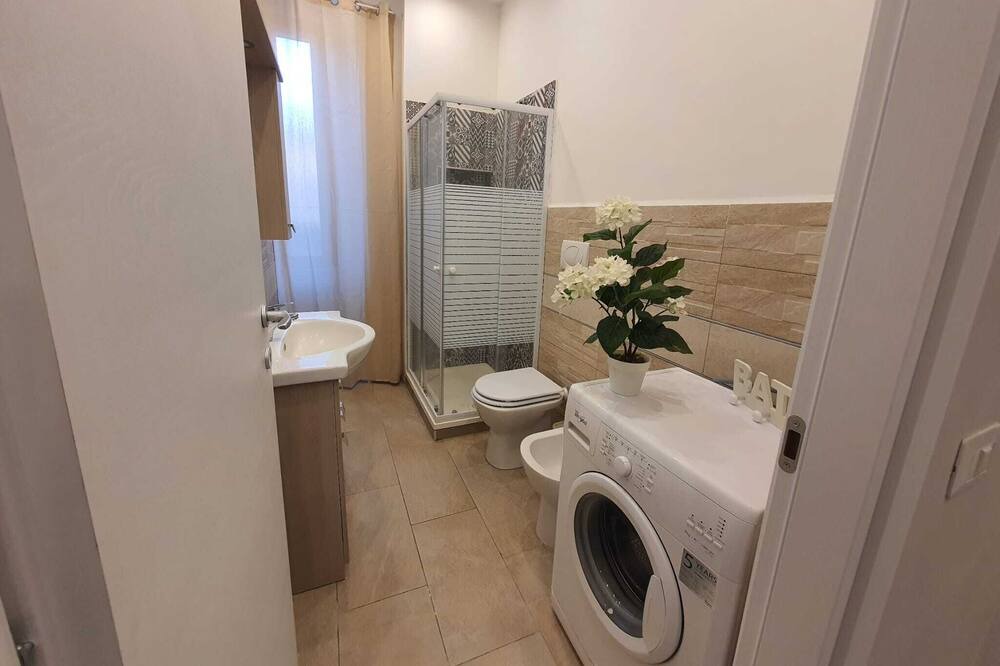 Photo of Bathroom in Civitavecchia