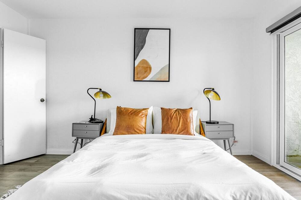 Photo of Bedroom in Carlson Park