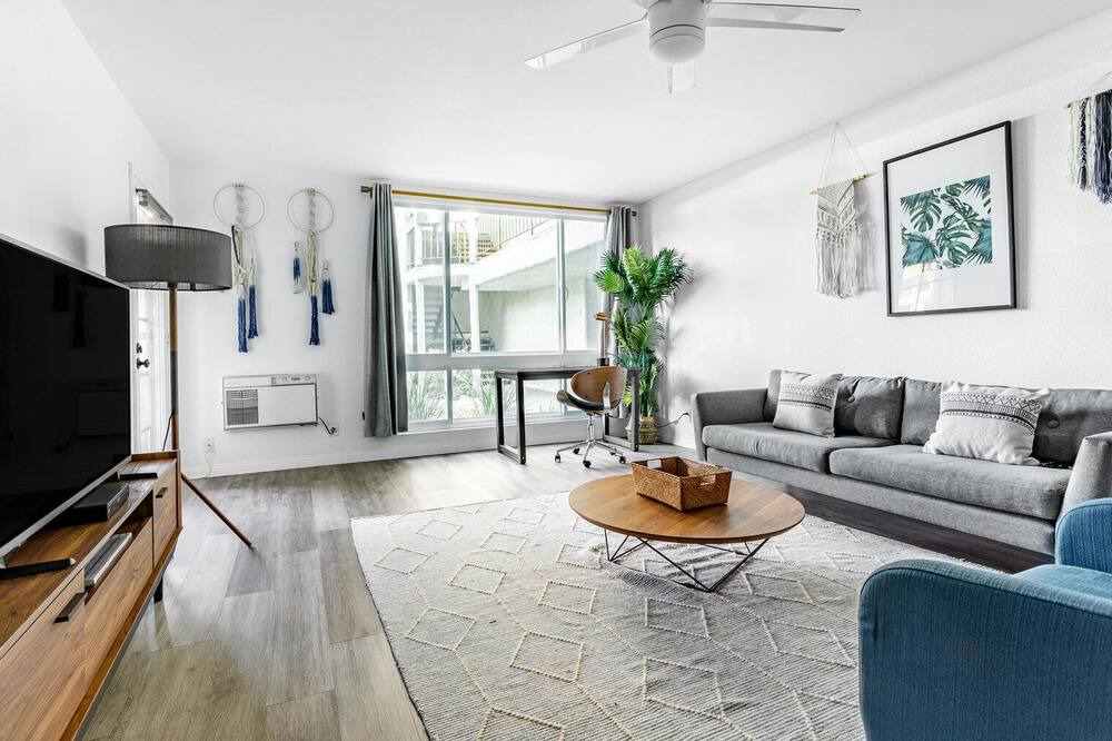 Photo of Livingroom in Carlson Park
