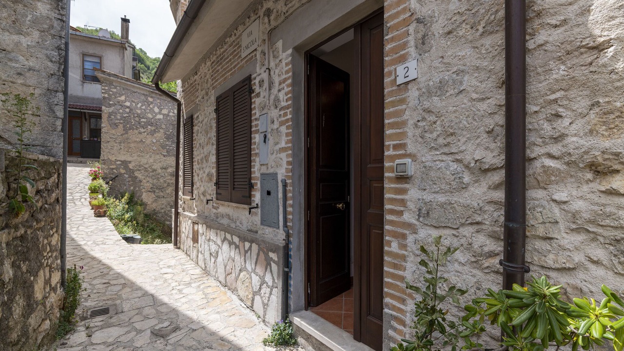 Photo of Outdoor in Polino
