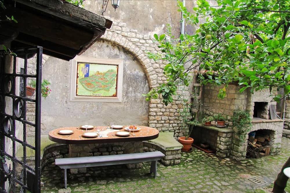 Photo of Outdoor in Sermoneta