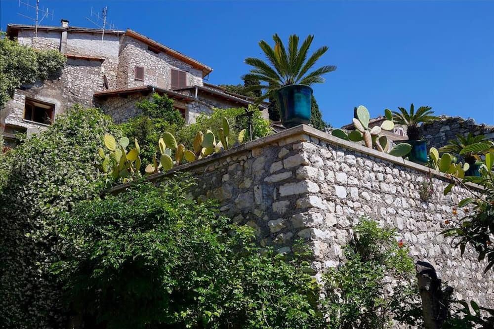 Photo of Outdoor in Sermoneta