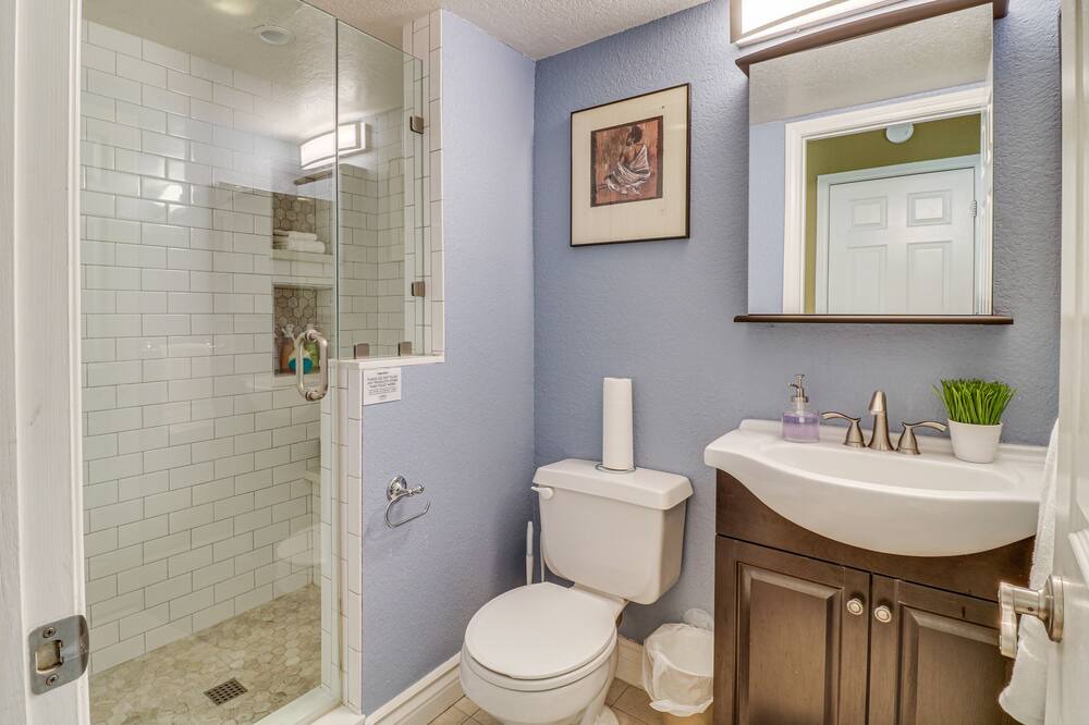 Photo of Bathroom in Palmdale