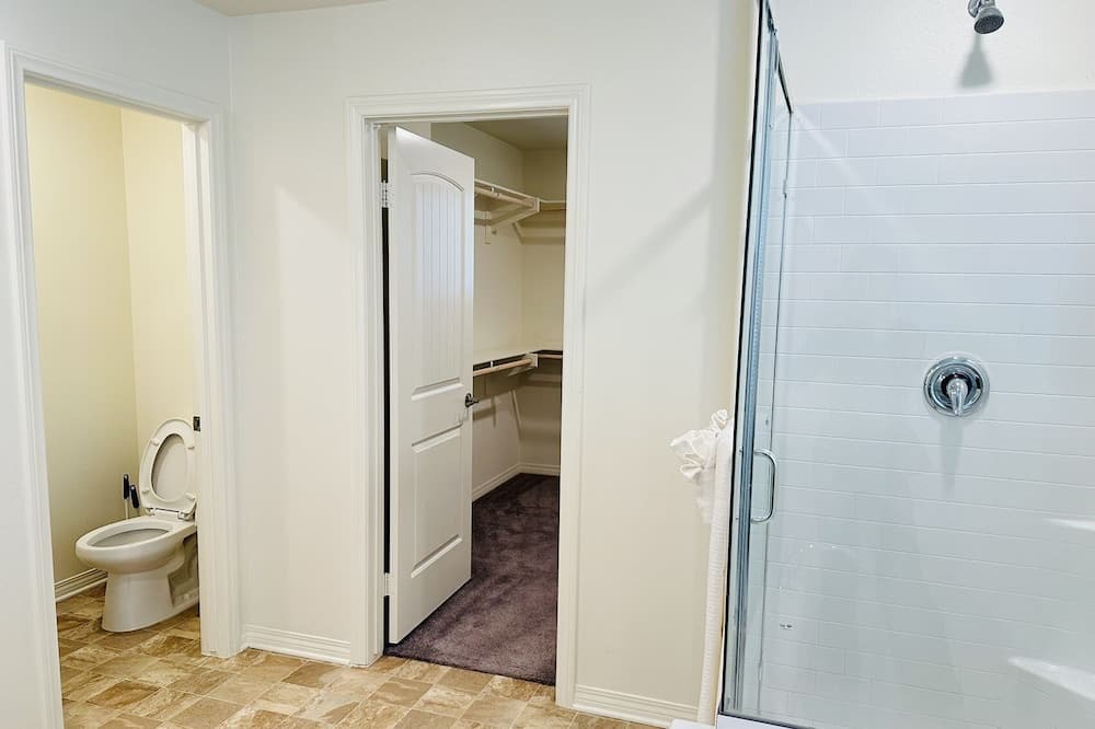 Photo of Bathroom in Jurupa Valley