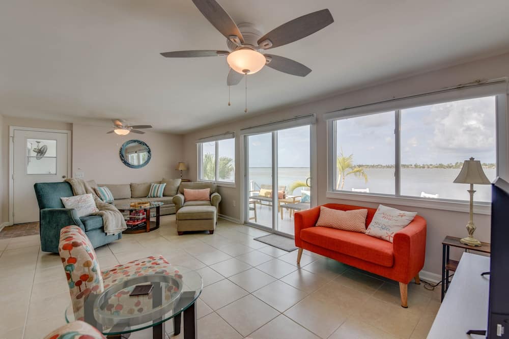 Photo of Livingroom in Bay Point