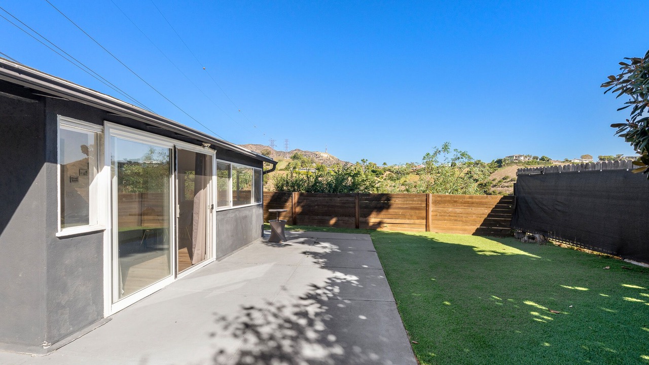Photo of Outdoor in Hollywood Hills