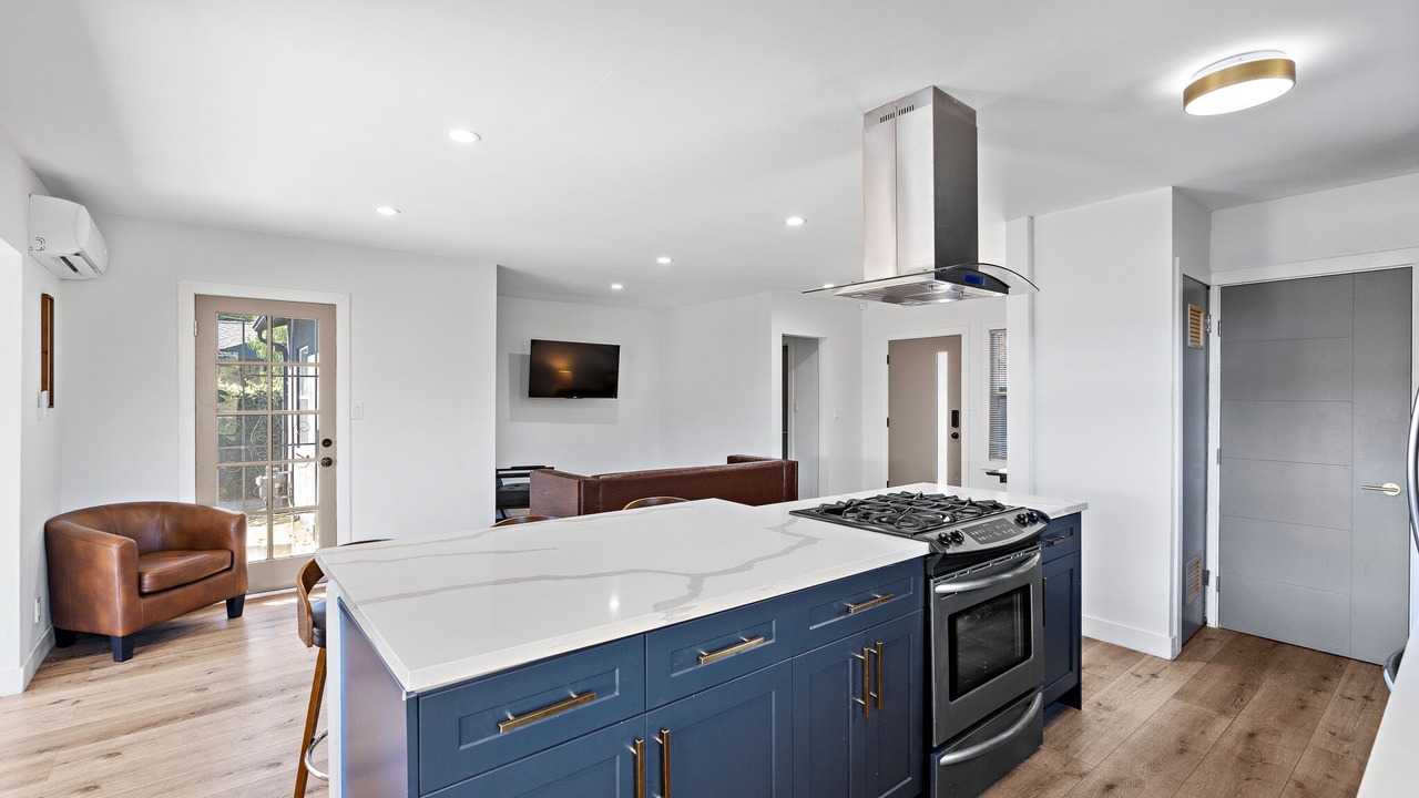 Photo of Kitchen in Hollywood Hills