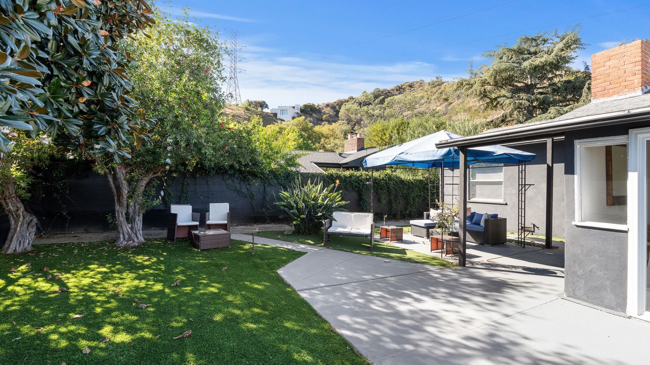 Photo of Outdoor in Hollywood Hills