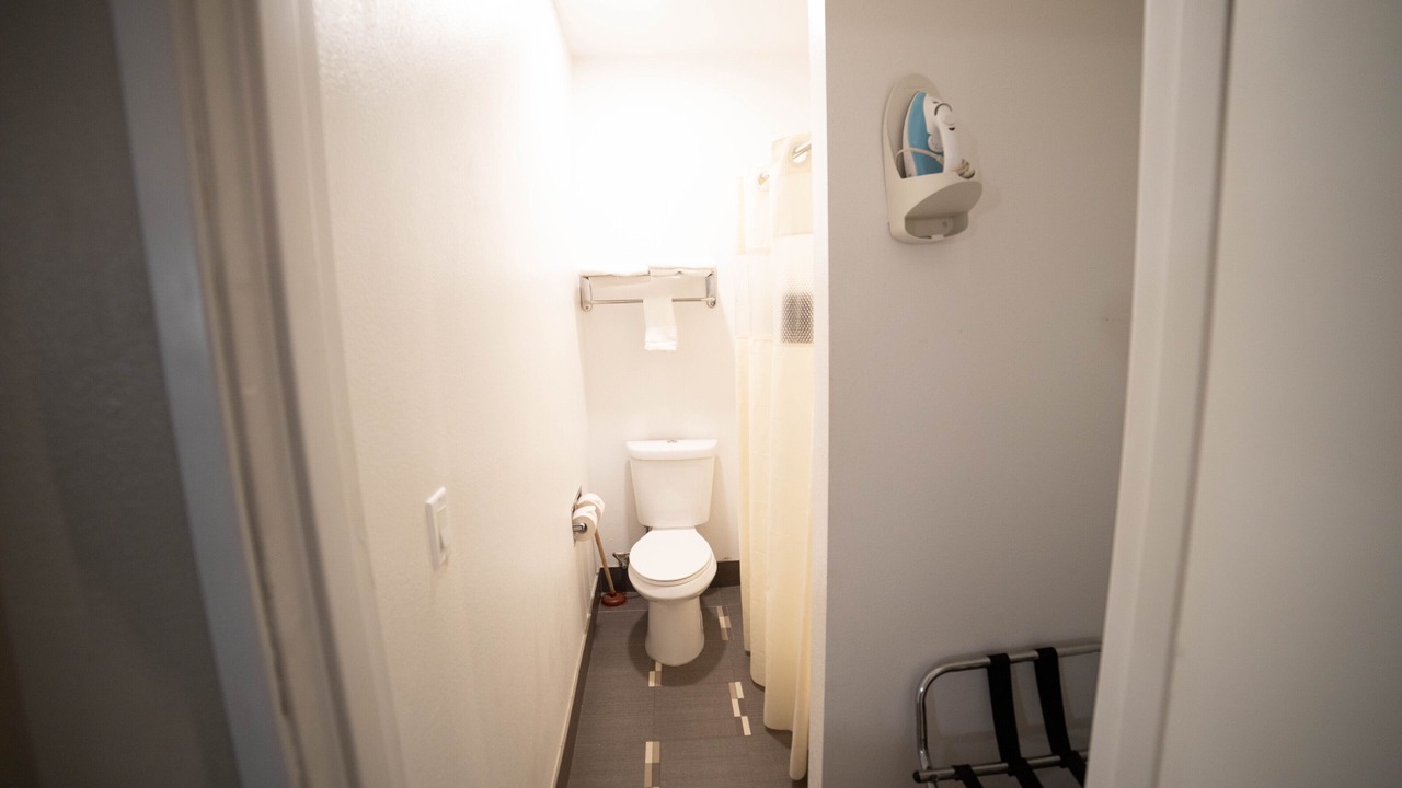 Photo of Bathroom in Pico Rivera