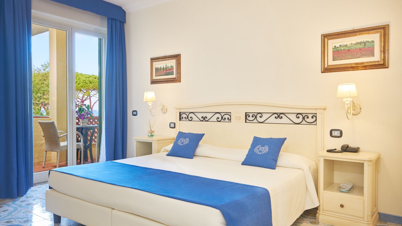 Photo of Bedroom in Biodola