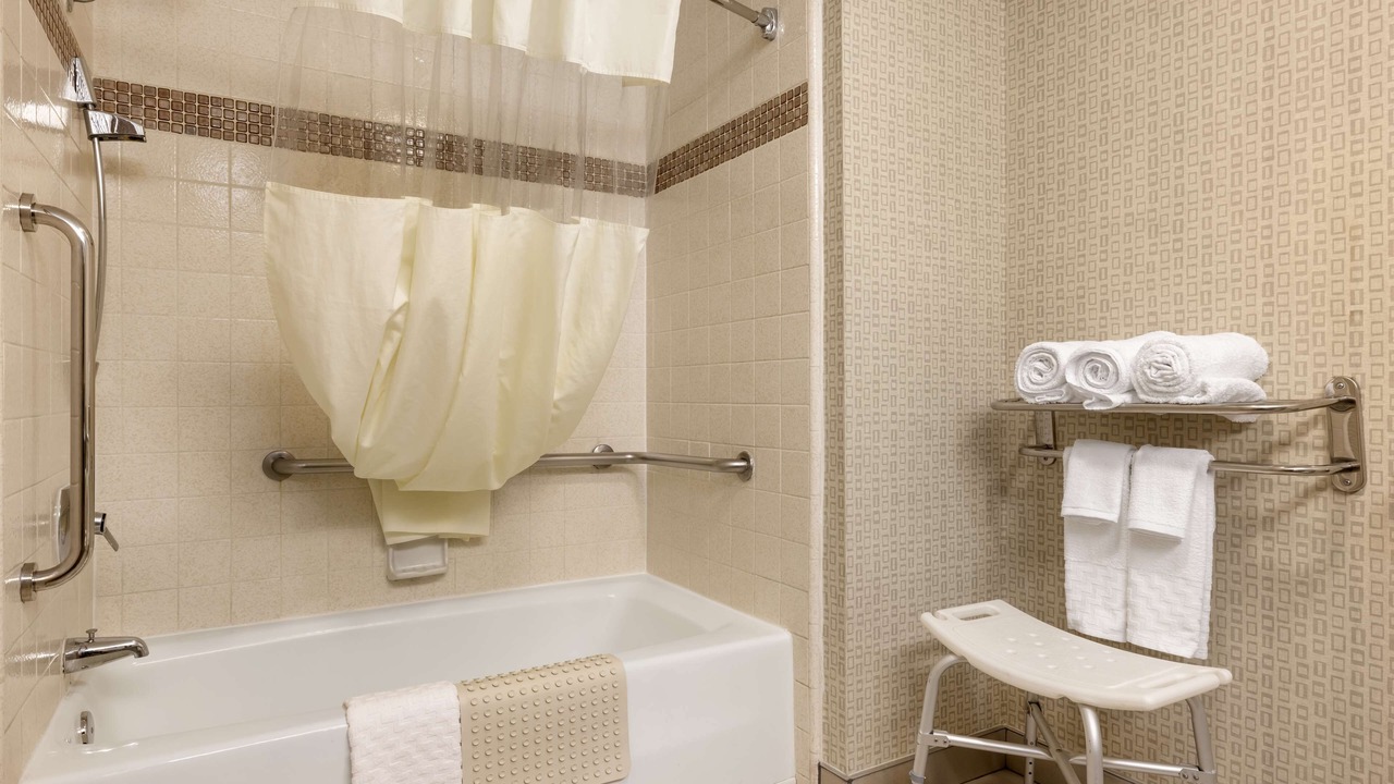 Photo of Bathroom in Harbor