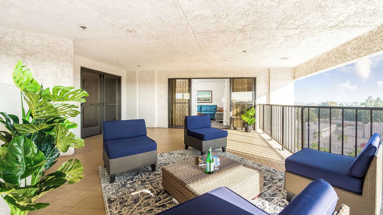 Photo of Patio Balcony in Harbor