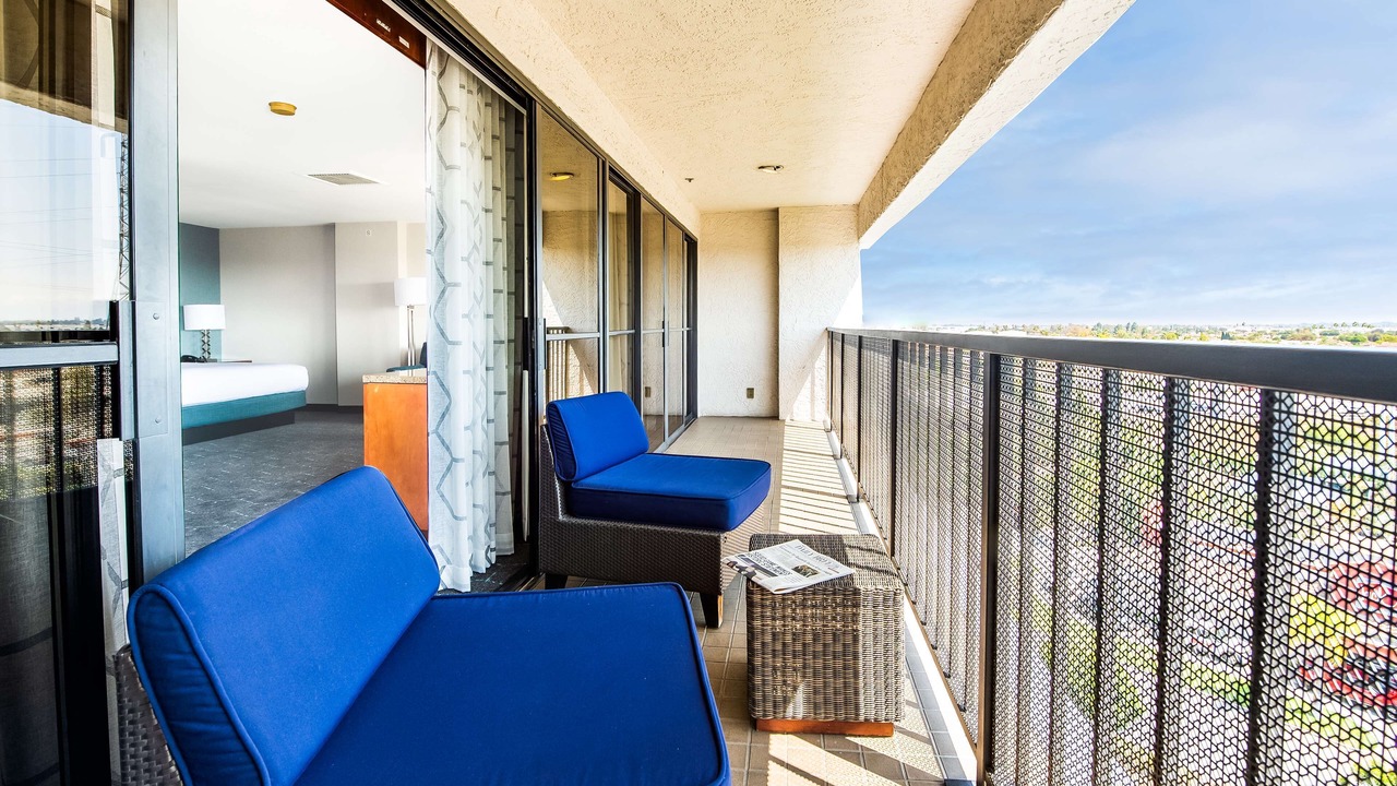 Photo of Patio Balcony in Harbor